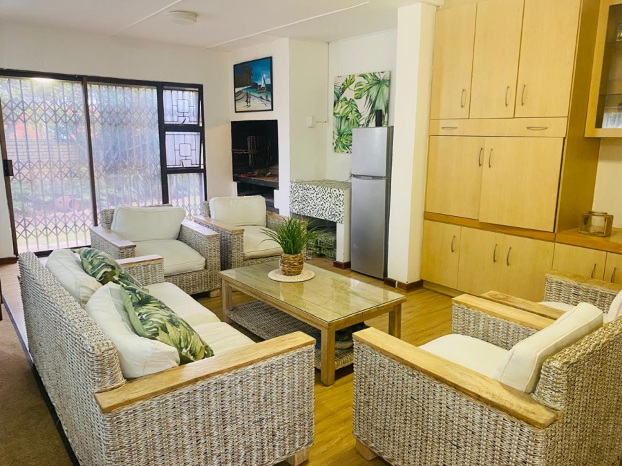 4 Bedroom Property for Sale in Summerstrand Eastern Cape